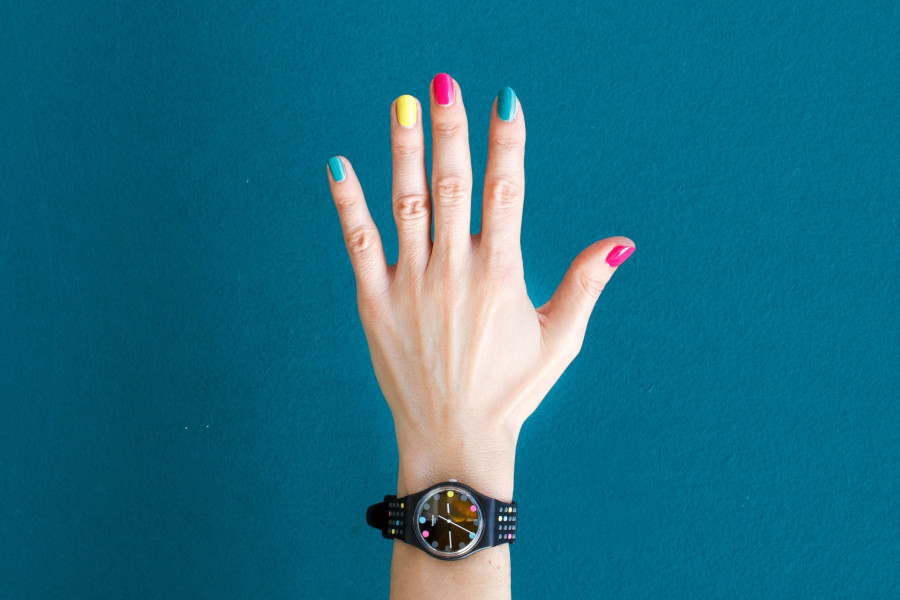 Покрытие ногтей лаком